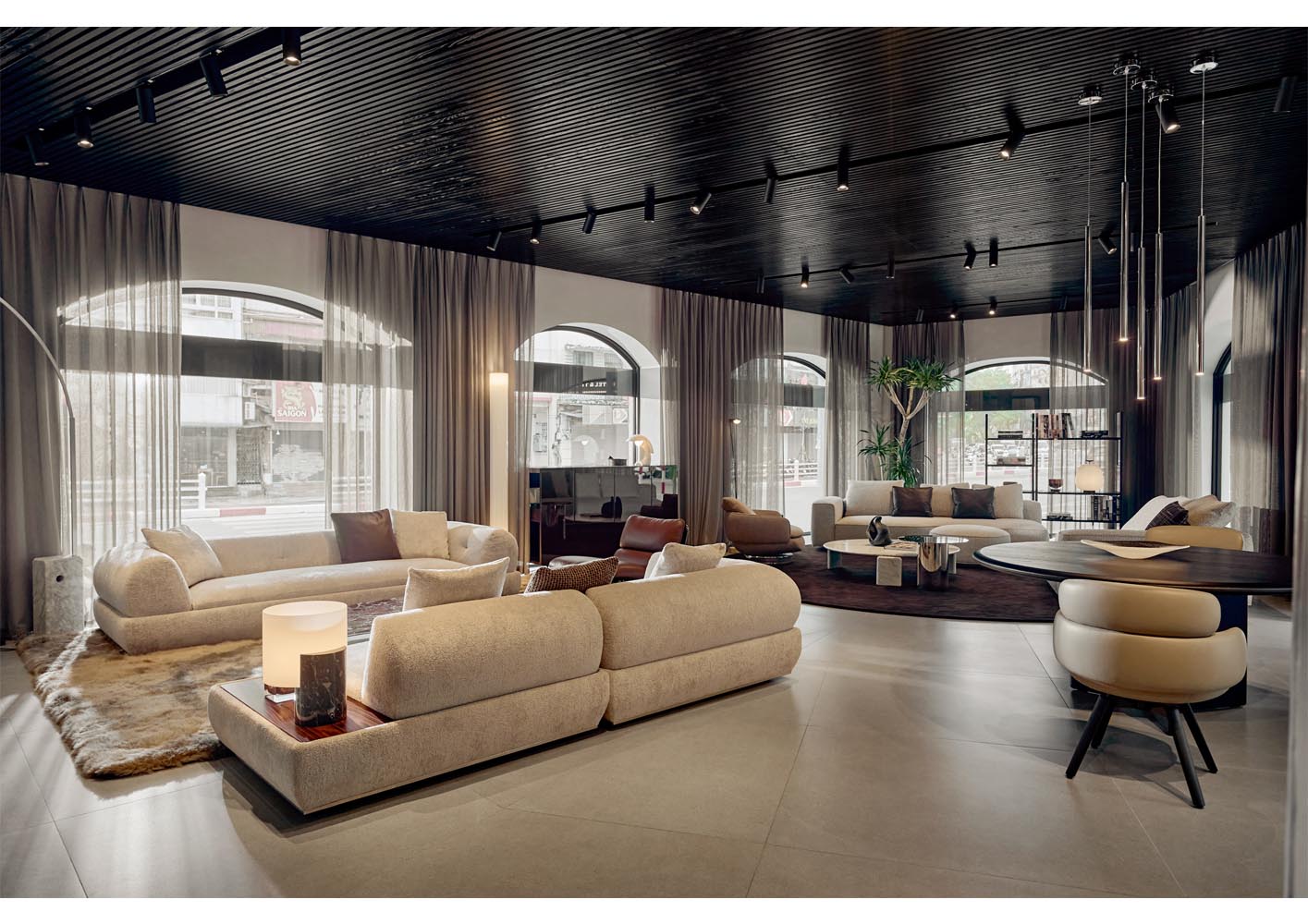 Minotti Hanoi by EuroStyle